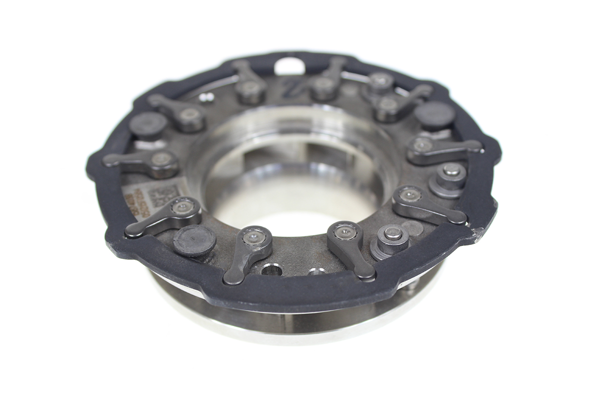 zmienna geometria turbo 821785 giulietta 940b5000 2b9159b73f9a3f5946b8ded4c6f7d40e