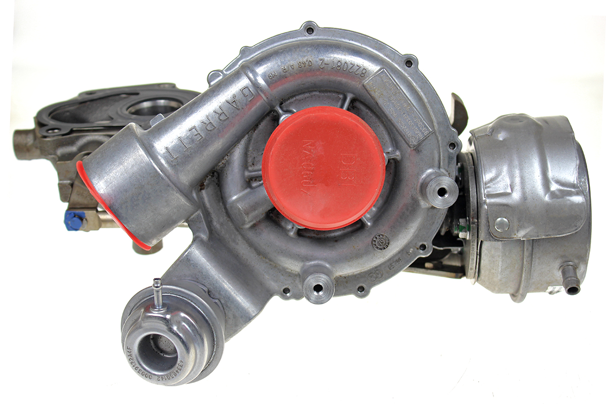 turbina renault master iii duża 119kw 883860 75b5fec4dba454f3c055d31378ff0d20