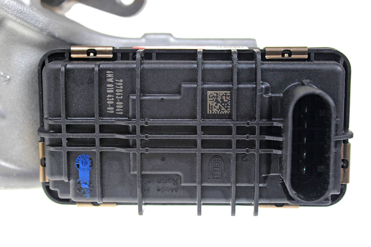 turbosprĘŻarka nowa 824755 2 jaguar xj 3.0l ajv6d 2cbcbfbd243f6cb27787831feed2b6c5